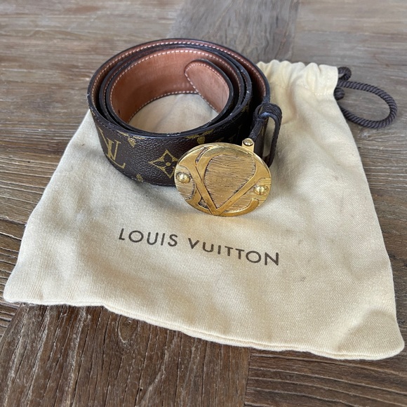 Limited edition Louis Vuittons man’s Calf Skin belt.LV Monogram belt Rare Buckle - Picture 6 of 6